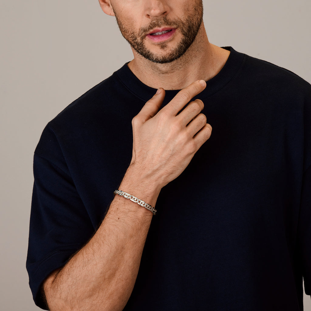 925 Zilveren schakelarmband voor mannen close-up van valkenoog schakels - City Juwelier
