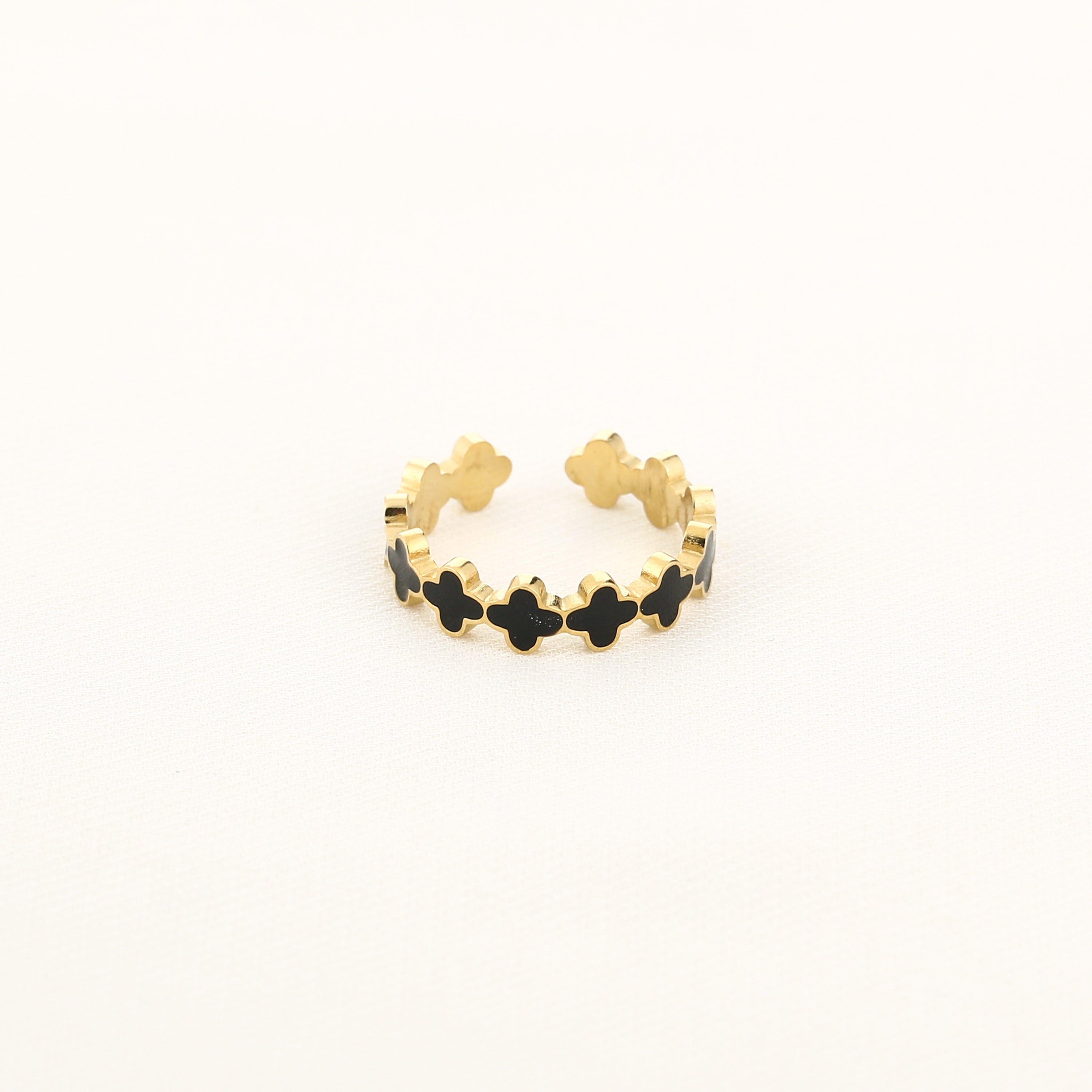Ring met klavers