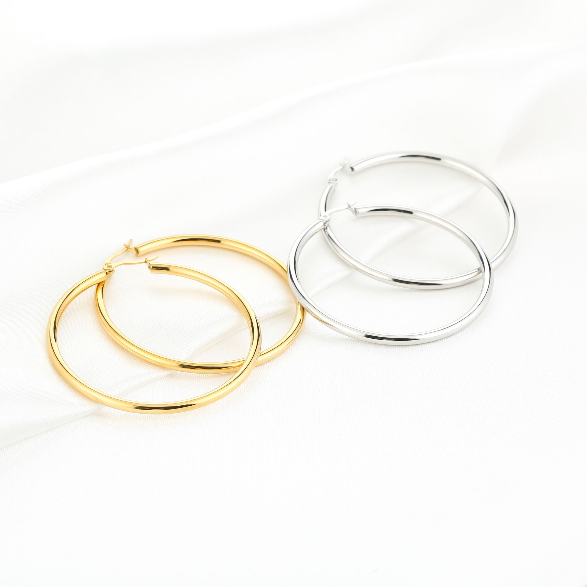 Isabelle - Basic Hoops Oorbellen Zilver - Stainless Steel