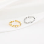 Mireille - Zilveren Zirkonia Ring - Close-up van zirkonia stenen