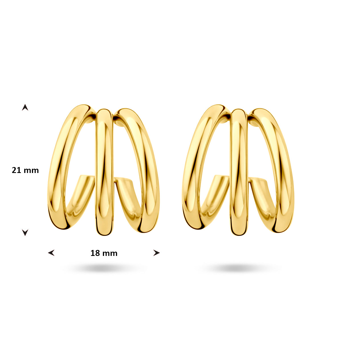 Close-up gouden stekeroorringen stainless steel - City Juwelier