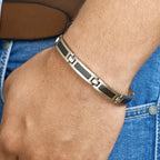 Close-up van carbon schakel armband in zilver en zwart - City Juwelier
