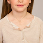 Close-up vlinder hanger in 14K geelgoud kinderketting - City Juwelier