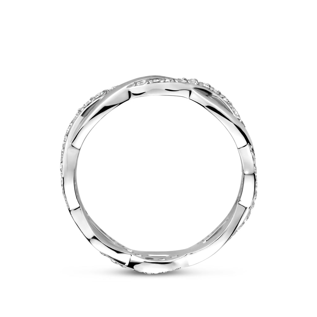 Detail van gerhodineerde zilveren ring met zirkonia bezetting - City Juwelier