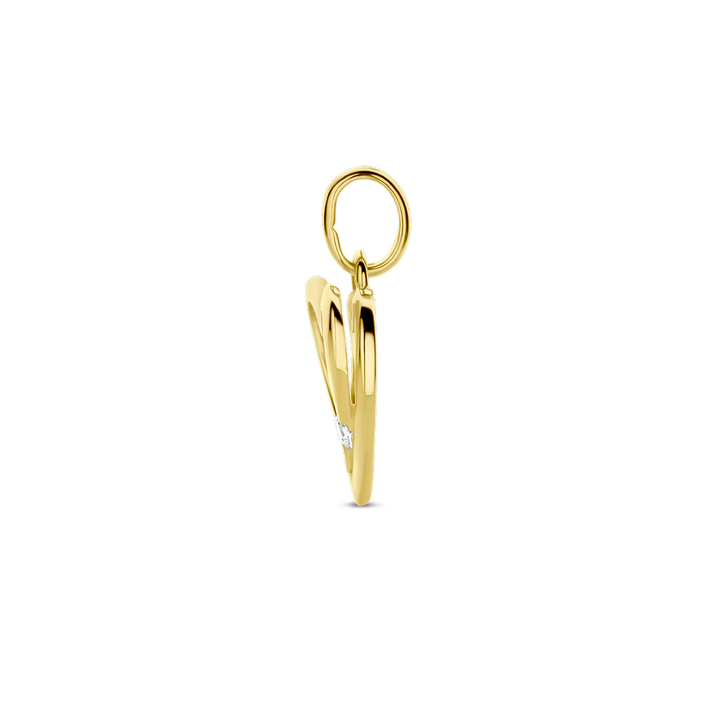 Detail van hoogglans gepolijste gouden hart hanger - City Juwelier