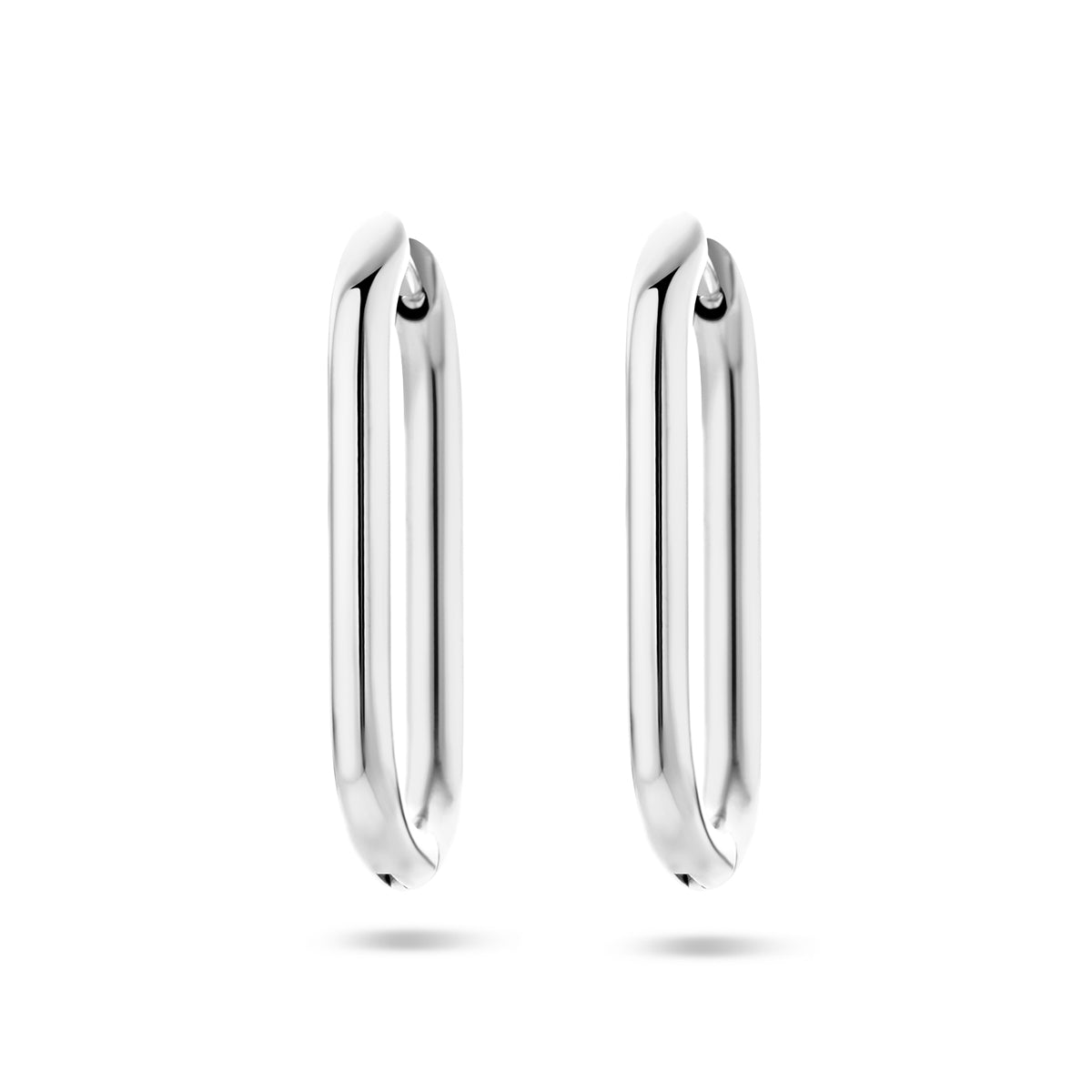 Zilverkleurige paperclip klapoorringen voor vrouwen vooraanzicht - City Juwelier